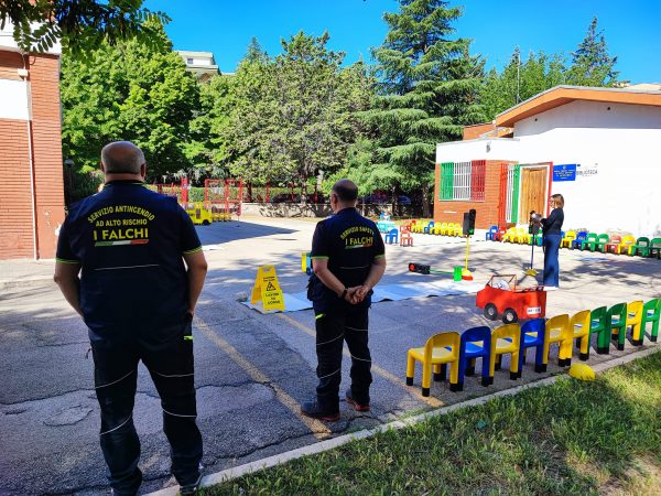 i falchi protezione civile